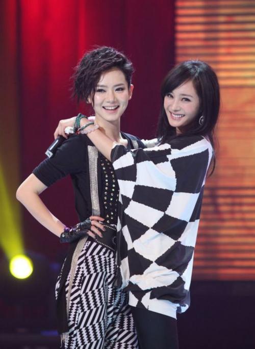 杨幂刘诗诗王菲赵薇 女星闺蜜好友合影看谁美