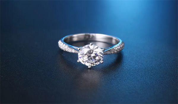 各种钻石戒指款式介绍|祖母绿|方钻|钻戒_网易订阅