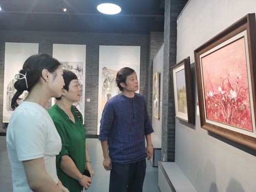 常州教育系统"红心向党"书法美术摄影作品展开展