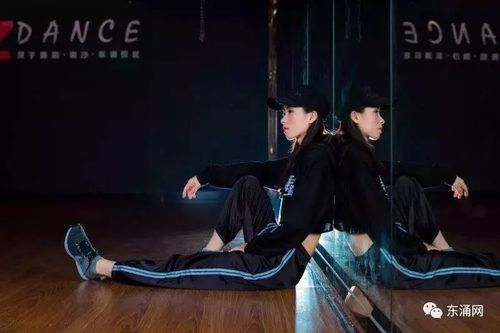 钢管舞pole dance
