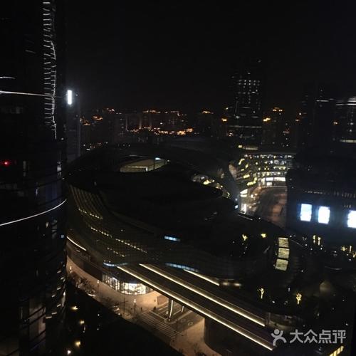 苏州w酒店标帜餐厅the kitchen table