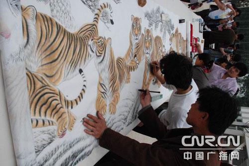 第八届"网上看河南"之中国第一画虎村