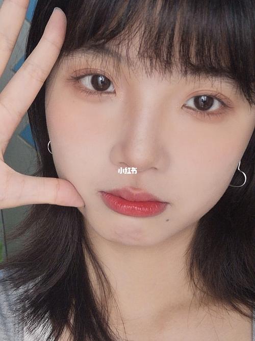 淡颜女孩儿如何变成第一眼美女!_妆容_美女_腮红_眼影