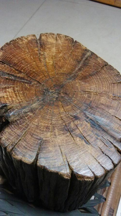 沉香木老料出手求价格