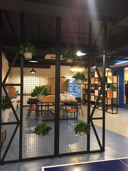 铁艺屏风隔断定做餐厅网格铁网玄关酒吧镂空工业风美式复古装饰架