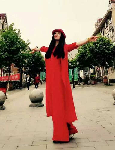 欣赏"花儿公主"马红莲最新音乐相册!