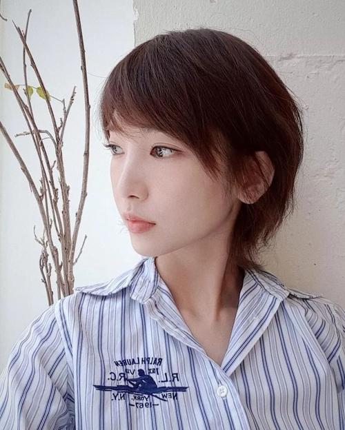 短碎发发型也这么可爱