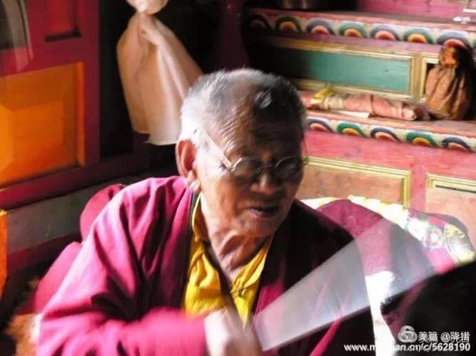 至尊阿秋法王!一生证得大圆满最高成就者!珍贵照片,见