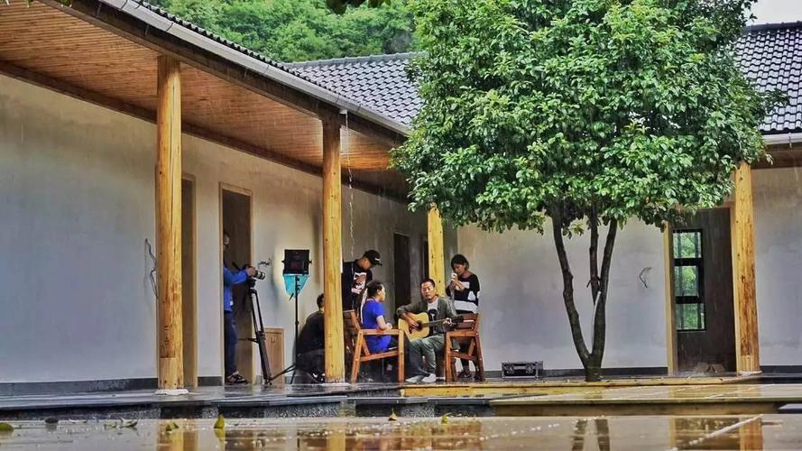 【邀你免费住民宿】山里的muji风民宿,有庭院,地暖和高颜值老板