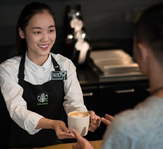 星巴克创始人:你带在身边的胜利者越多,你的胜利就越有满足感