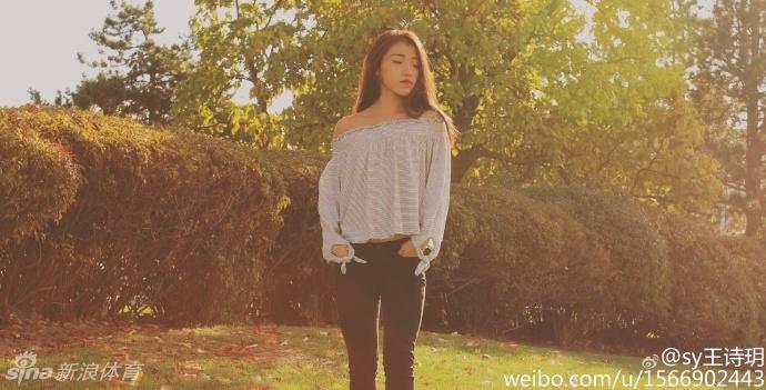 中国冰舞美女王诗玥秋日大片_高清图集_新浪网