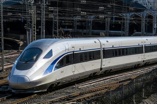  p> b>复兴号cr400af型电力动车组 /b>——早期称为中国标准动车组