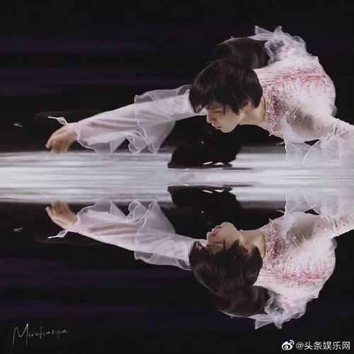 羽生结弦滑吻冰礼##羽生结弦