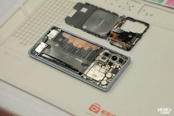 华为p30pro拆解内部做工出色