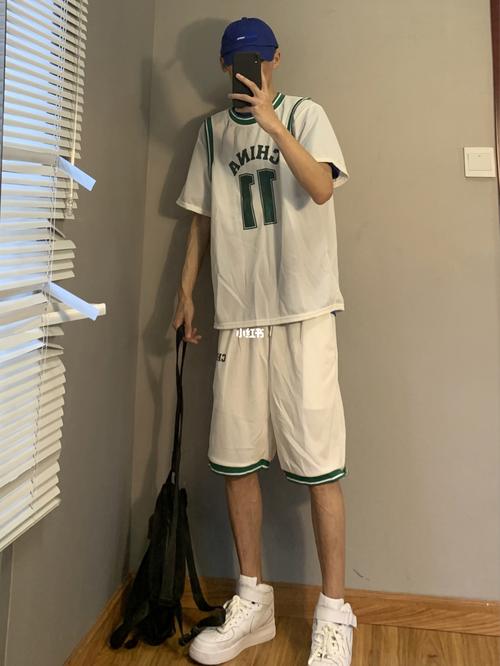 男生运动套装休闲帅气穿搭欧文11号篮球