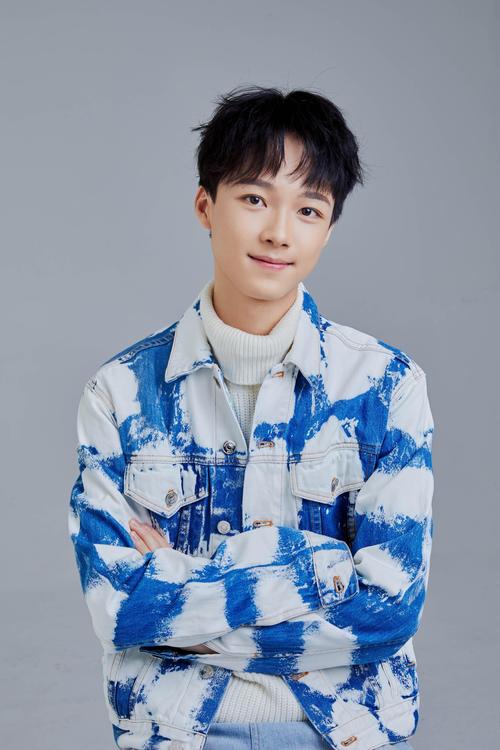 黄星羱中国风歌曲《化茧》好评不断 国风少年发光勇敢前行