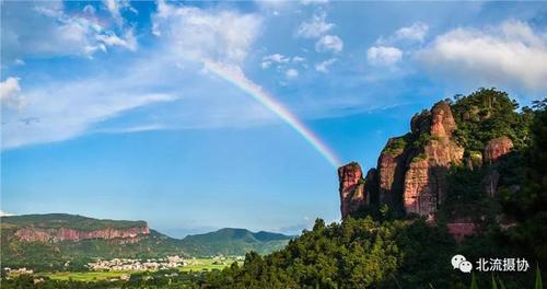 铜石岭4a景区,让大家更好了解北流丹霞地貌.