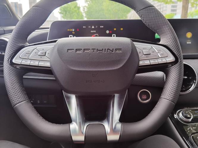 谁说国产车不懂时尚东风风行t5evo安排起来