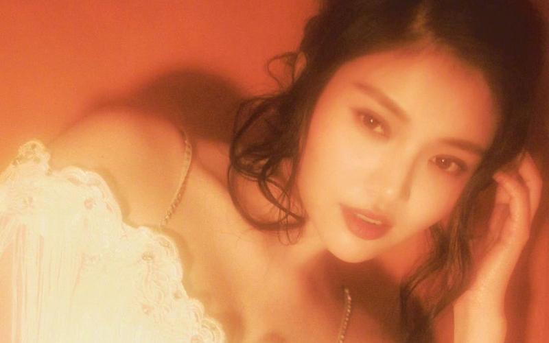 徐冬冬绝美复古高清桌面壁纸