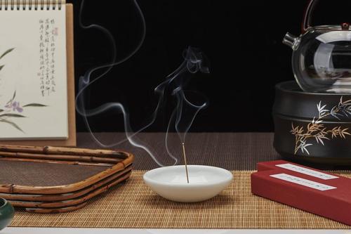 檀香袅袅,驱走你的春乏