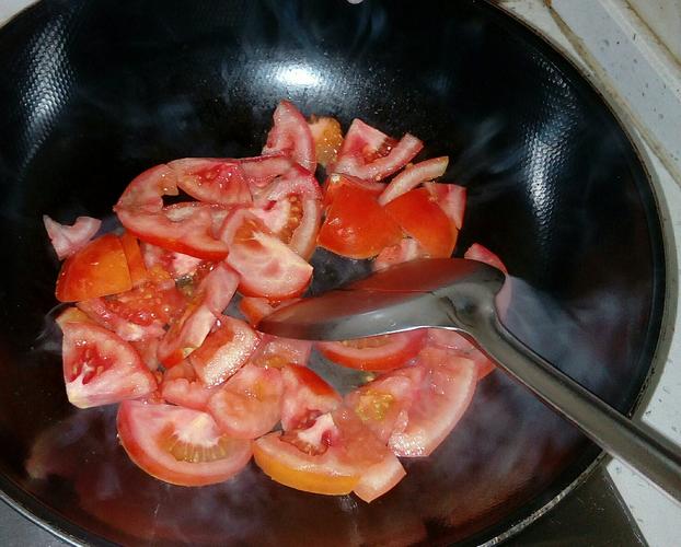 (图文)几分钟学会做西红柿炒番茄