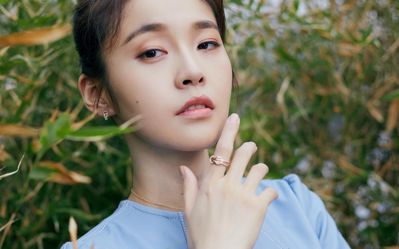 张佳宁清新甜美写真桌面壁纸