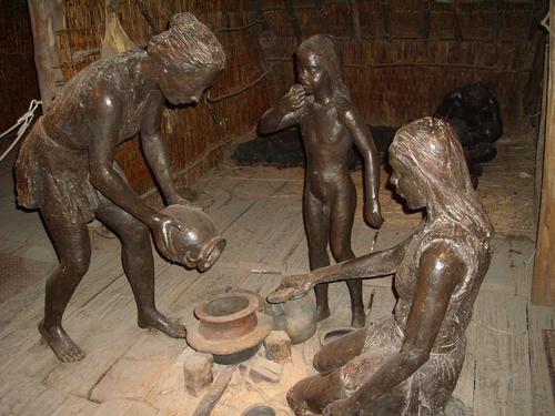 5,古河姆渡人生活场景