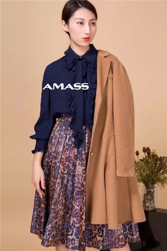 amass阿玛施女装2017秋冬新款双面呢大衣单品搭配画册
