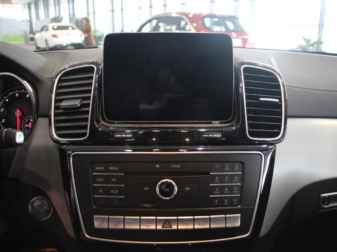 奔驰(进口) 奔驰gls 2017款 gls 400 4matic动感型