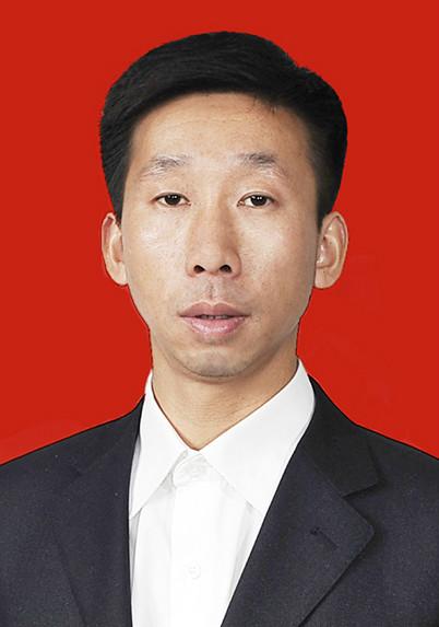 现任湖南省会同县委副书记,县人民政府县长.