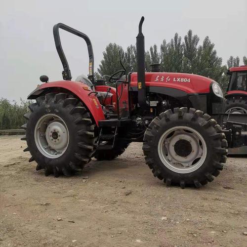 904六缸双排轮东方红拖拉机 丘陵爬坡贸易出口130马力农用拖拉机