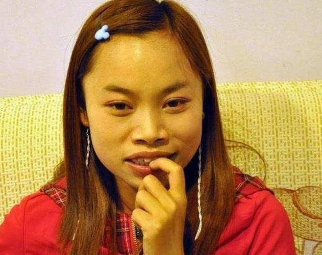 曾扬言"死在美国也不回去"的凤姐低头:人不如狗,美国梦破碎
