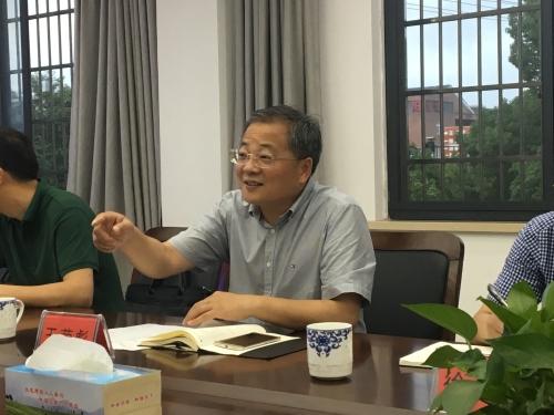 王荣彪以社会治理综合服务中心为抓手有效推进基层治理和平安建设工作