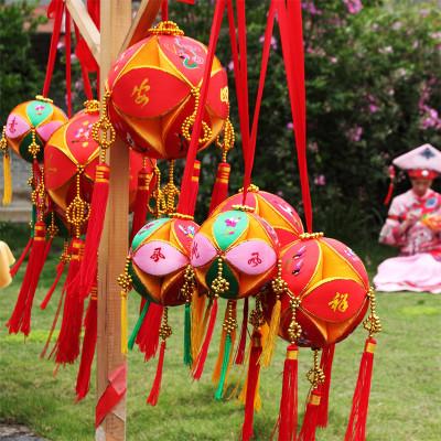 广西壮族民族手工绣球 纯手工刺绣一生平安8公分绣球 刘三姐绣球