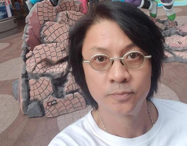 与万绮雯"虐恋"爆红,事业巅峰被腰斩,54岁尹天照近况让人唏嘘