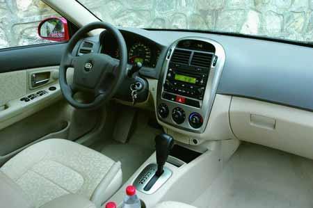 图为东风悦达起亚赛拉图内饰图片