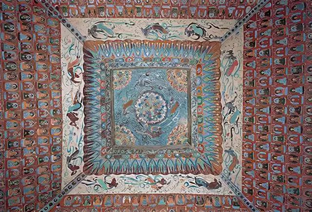 莫高窟第329窟·莲花飞天藻井