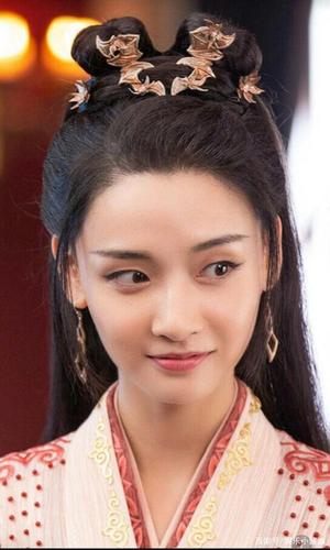 葛鑫怡-凌萱萱.