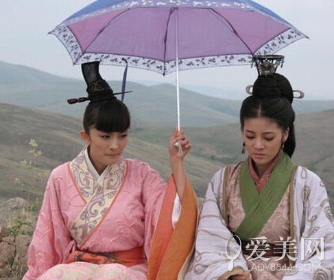 大咖和小明星也能是好友杨幂为闺蜜铺戏路