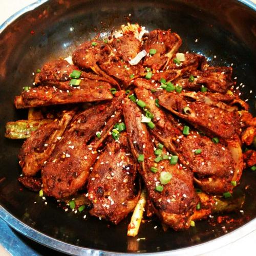 干锅辣鸭头