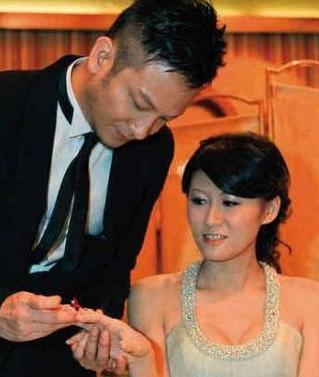 高山峰老婆佘琼薇sara照片和个人资料