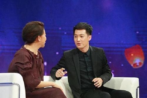 他是央视最特别的主持人,隐婚5年生活低调,妻子是身为