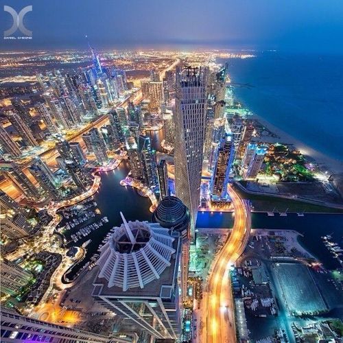 阿拉伯联合酋长国首都迪拜杰贝阿里港迪拜属于哪个国家阿拉伯联合酋长