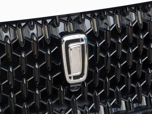 一汽奔腾再换新车标,销量不好是logo的错?