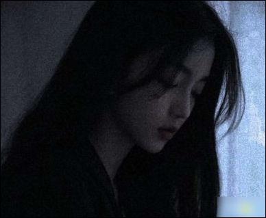 女生伤感到哭说说2020自己伤心落泪的心情