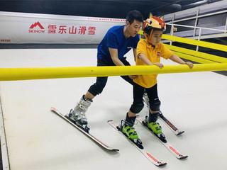 skinow雪乐山室内滑雪迪卡侬大郊亭店