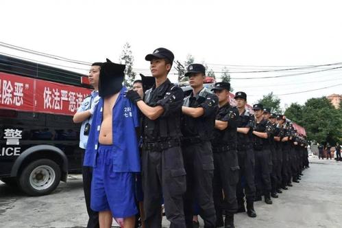 毕节这帮黑社会13人涉黑案二审公开宣判
