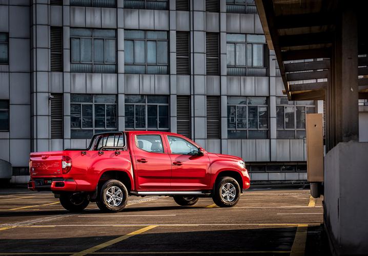 主流皮卡该如何选?上汽大通t70/长城 炮/五十铃d-max静态对比