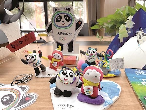 学生上交寒假作业 "冬奥"作品成爆款