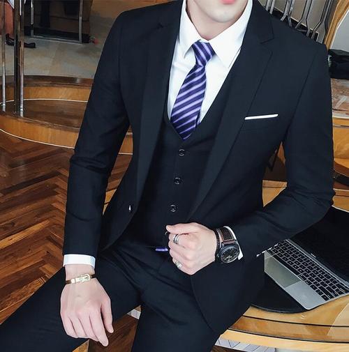 西装男套装帅气修身潮流韩版三件套青年休闲婚礼新郎小西服正装男